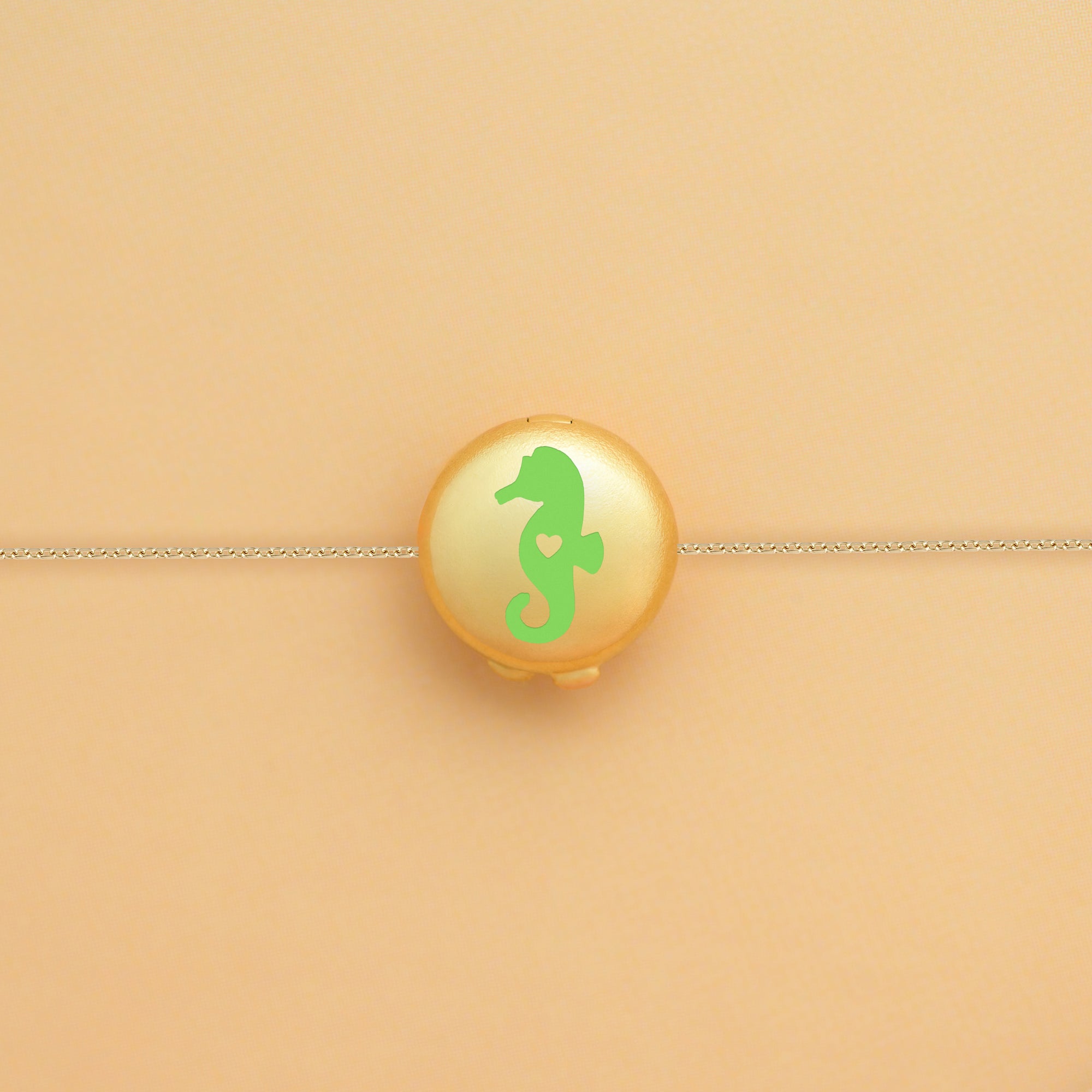 Reversible Bracelet Charm – Seahorse (Guided Patience)