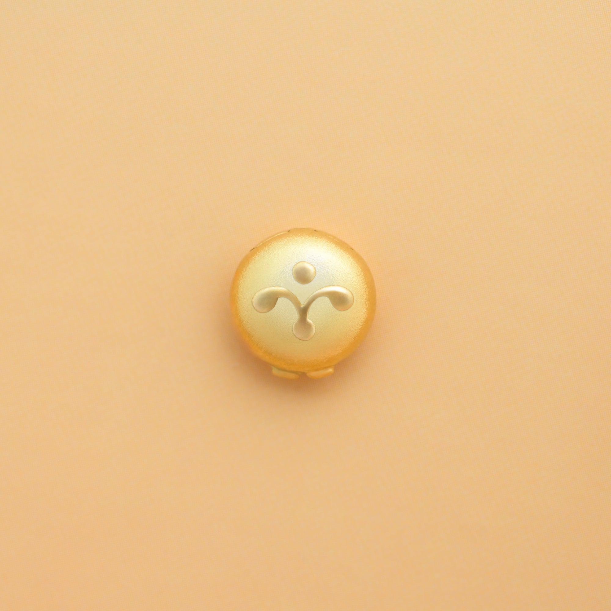 Reversible Necklace Charm – Yooshi® Crown (Signature)