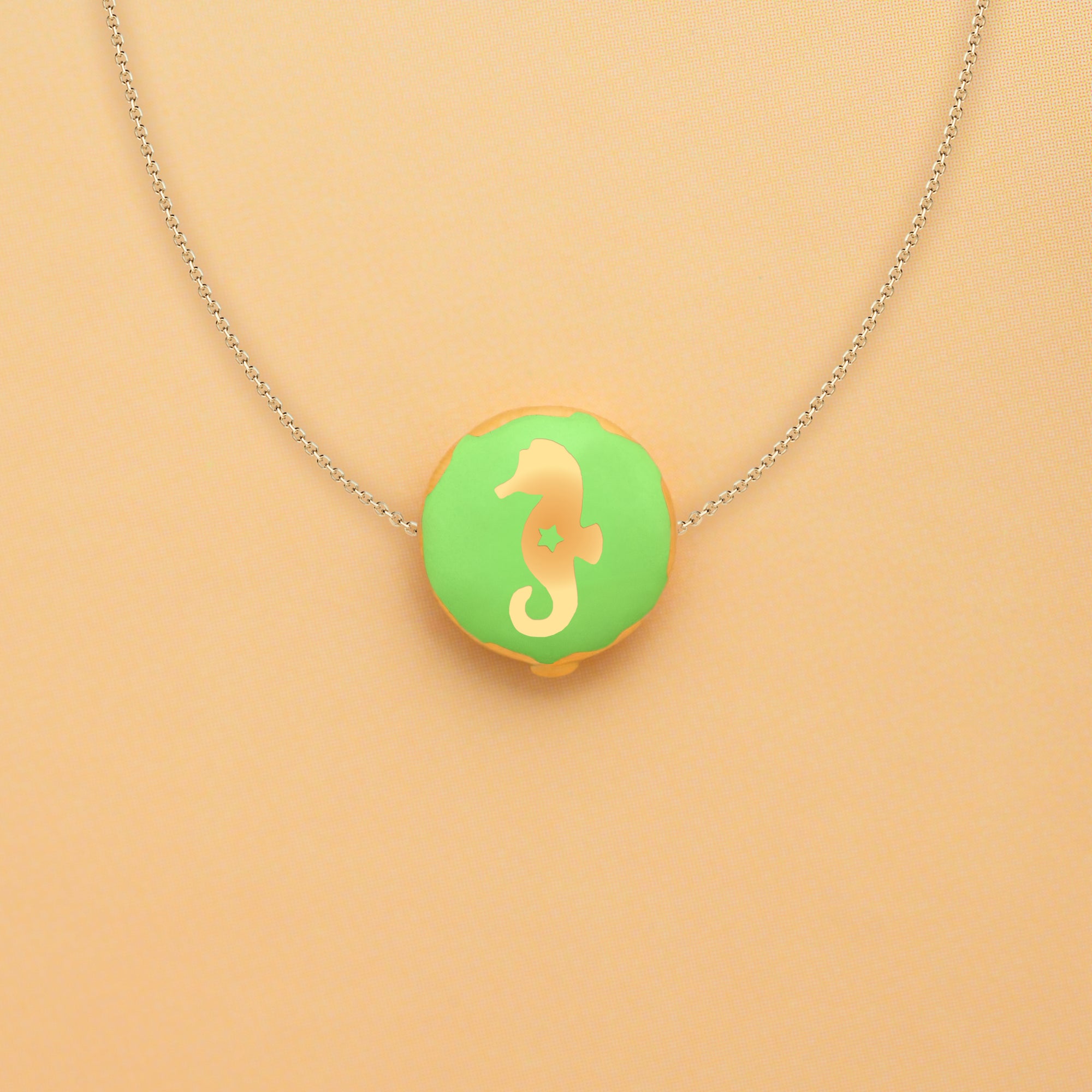 Necklace Charm – Seahorse (Guided Patience)
